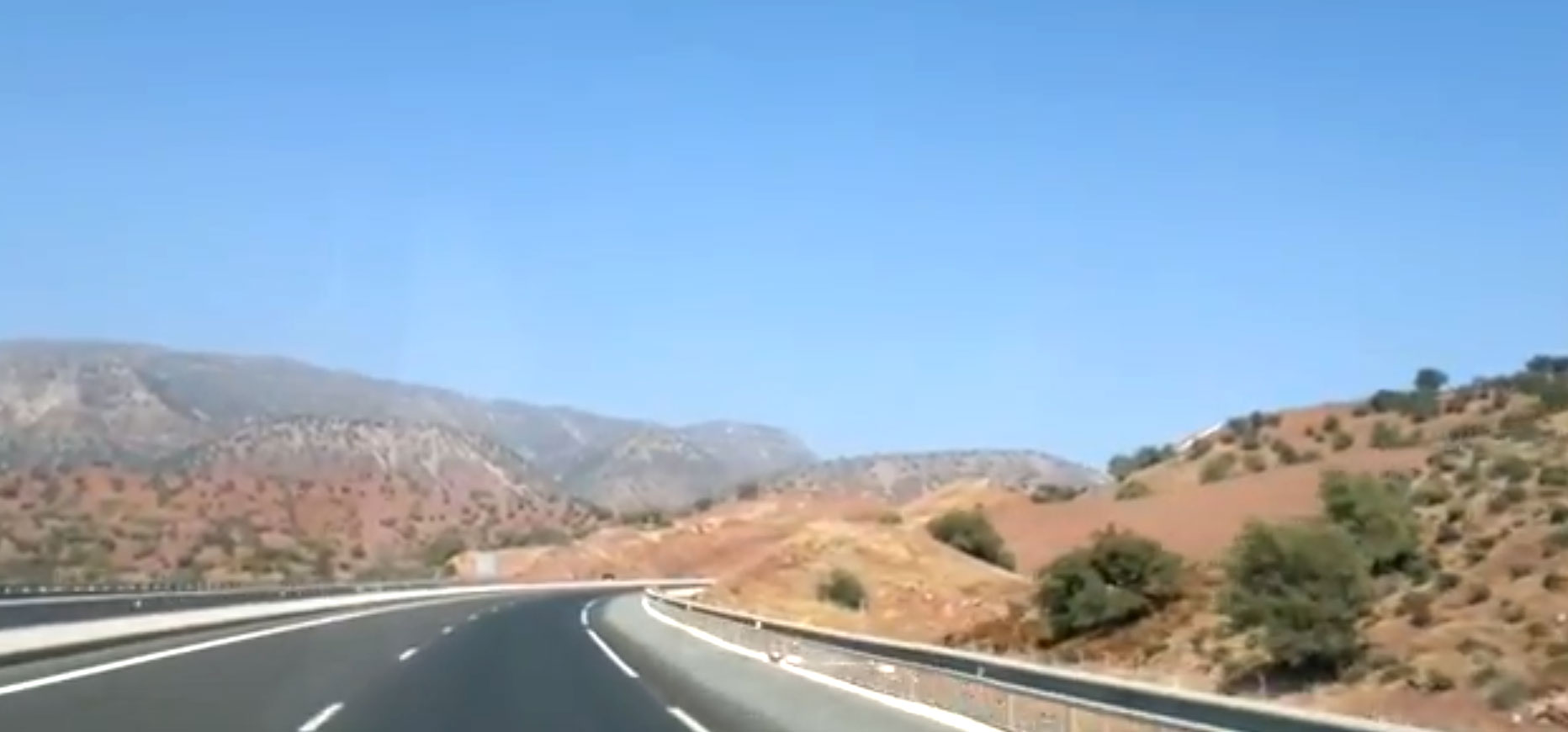 Road to Casablanca for cement tiles