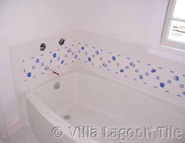 Delft tile bathtub tiles