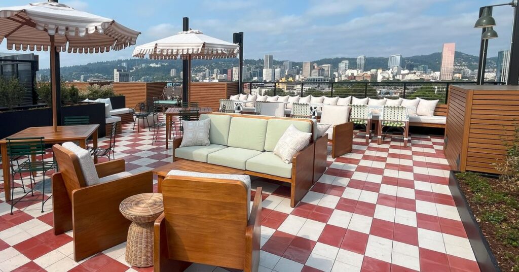 Creative Tile Ideas for Restaurant Interiors

