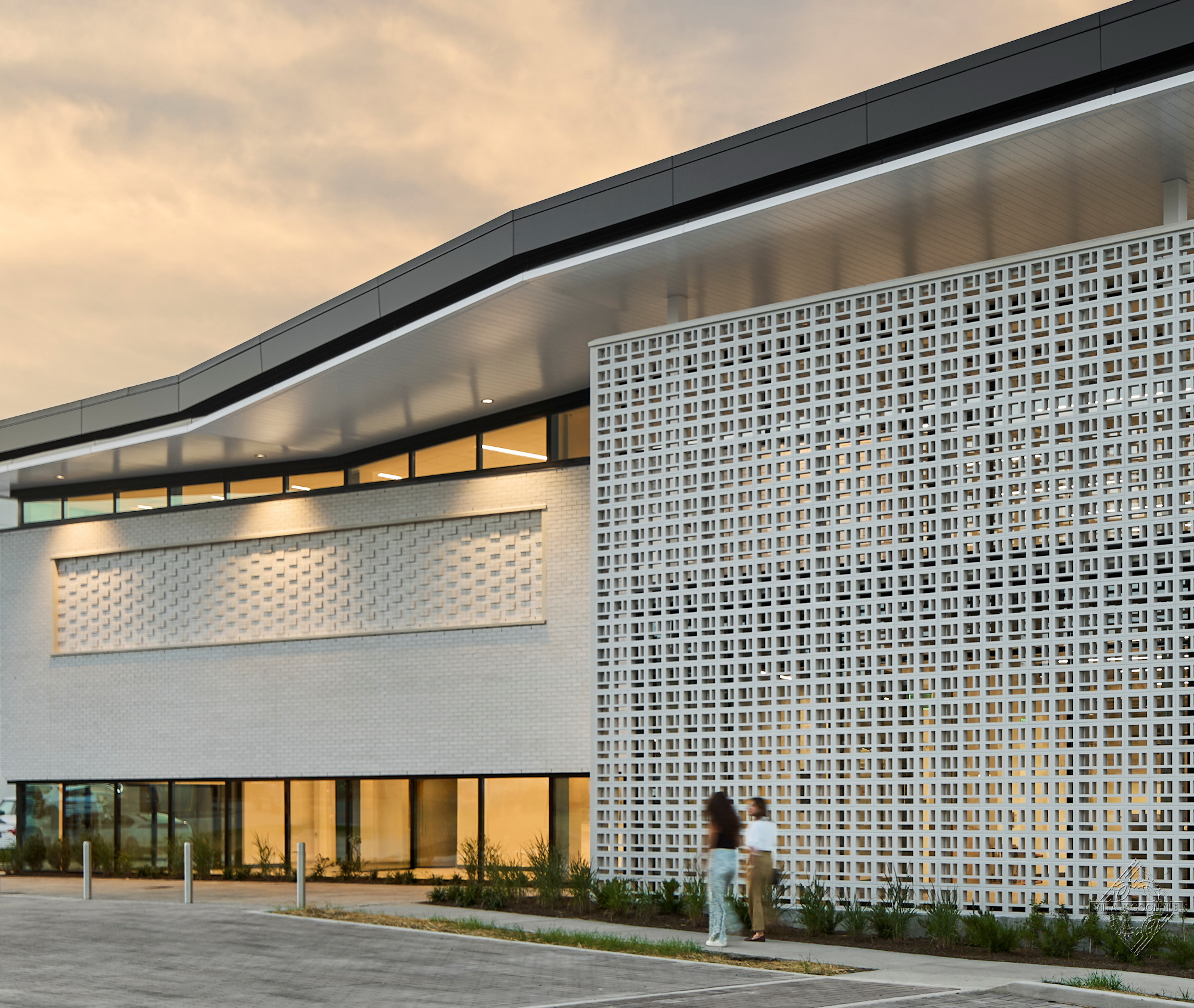The Mid-Century Inspired Facade of Nashville’s Donelson Library