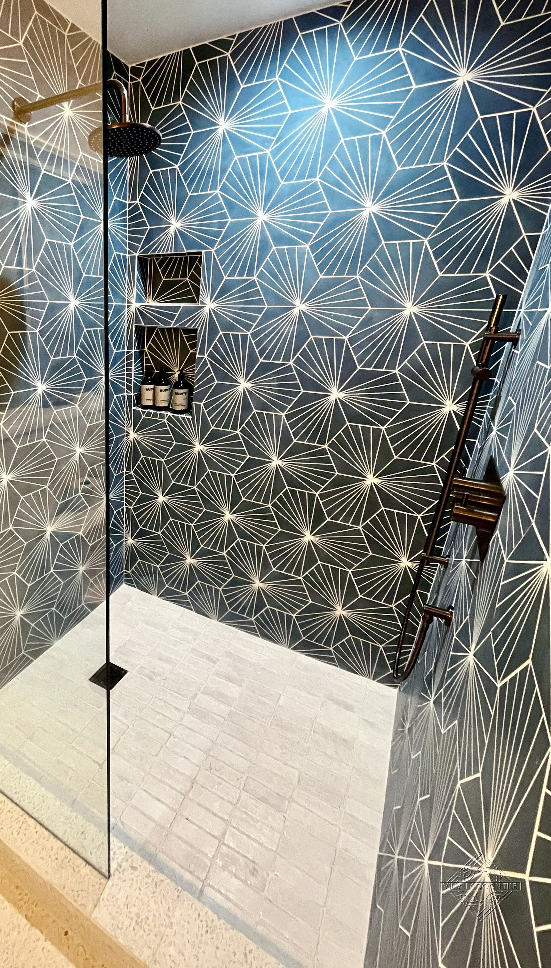 Modern Desert Wet Room Featuring Spark C Aegean Blue Cement Tile and Glazed Bejmat Flooring