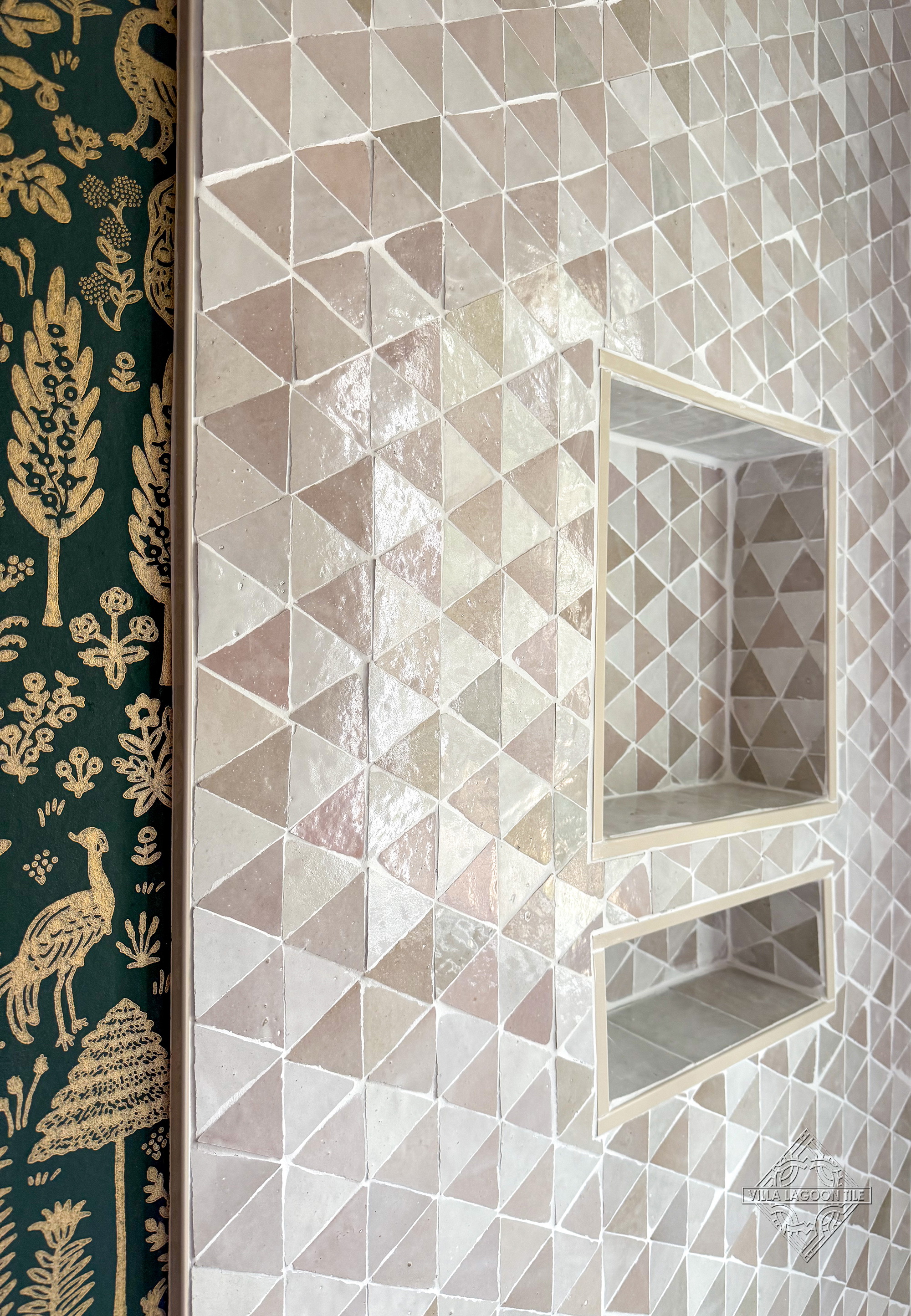 glossy-triangle-mosaic-zellige-tile-shower-niche