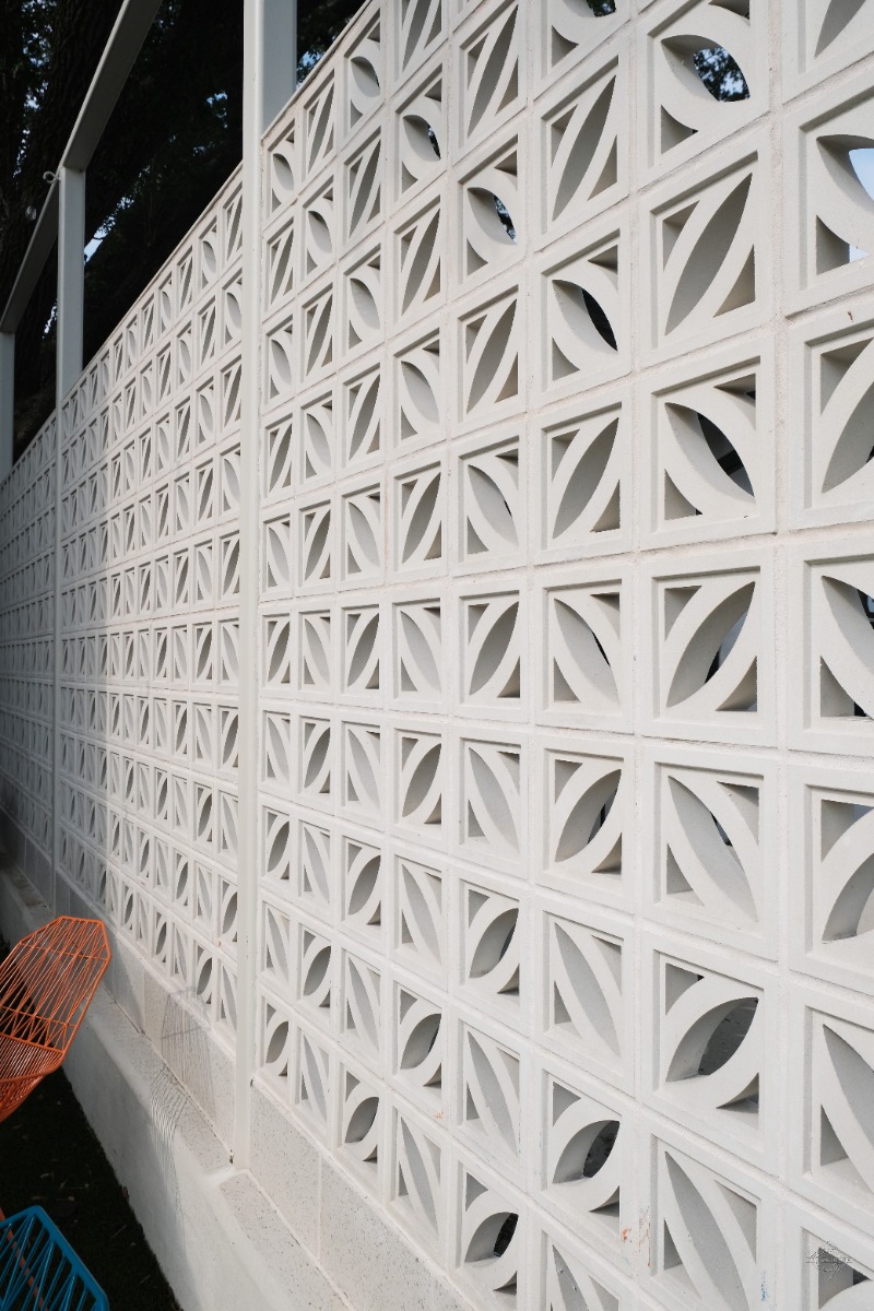 Mid-Century Modern White Geometric Petal Breeze Block Privacy Wall