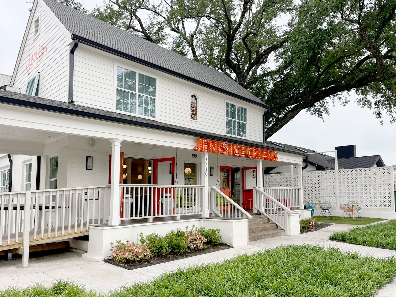 Jeni's Ice Creams with Breeze Block Wall CourtyardHero Photo thumbnail